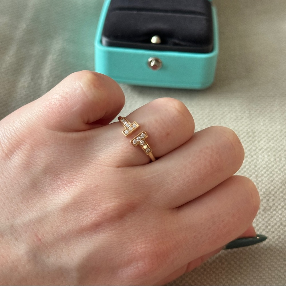 ⭐️Tiffany⭐️T Diamond 18K Gold Wire Ring - Picture 6 of 12